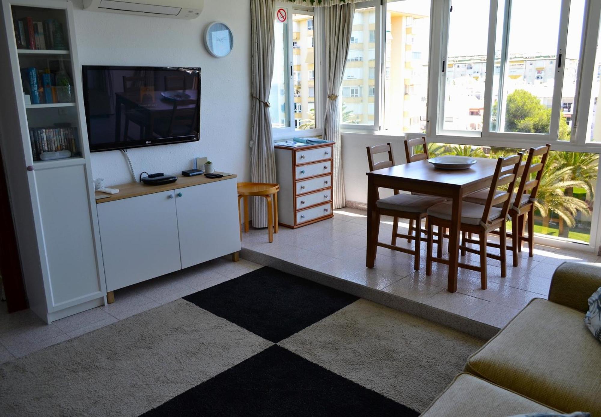 Spacious 1 Bedroom Apartment, Beach Front, Torrox Costa Extérieur photo