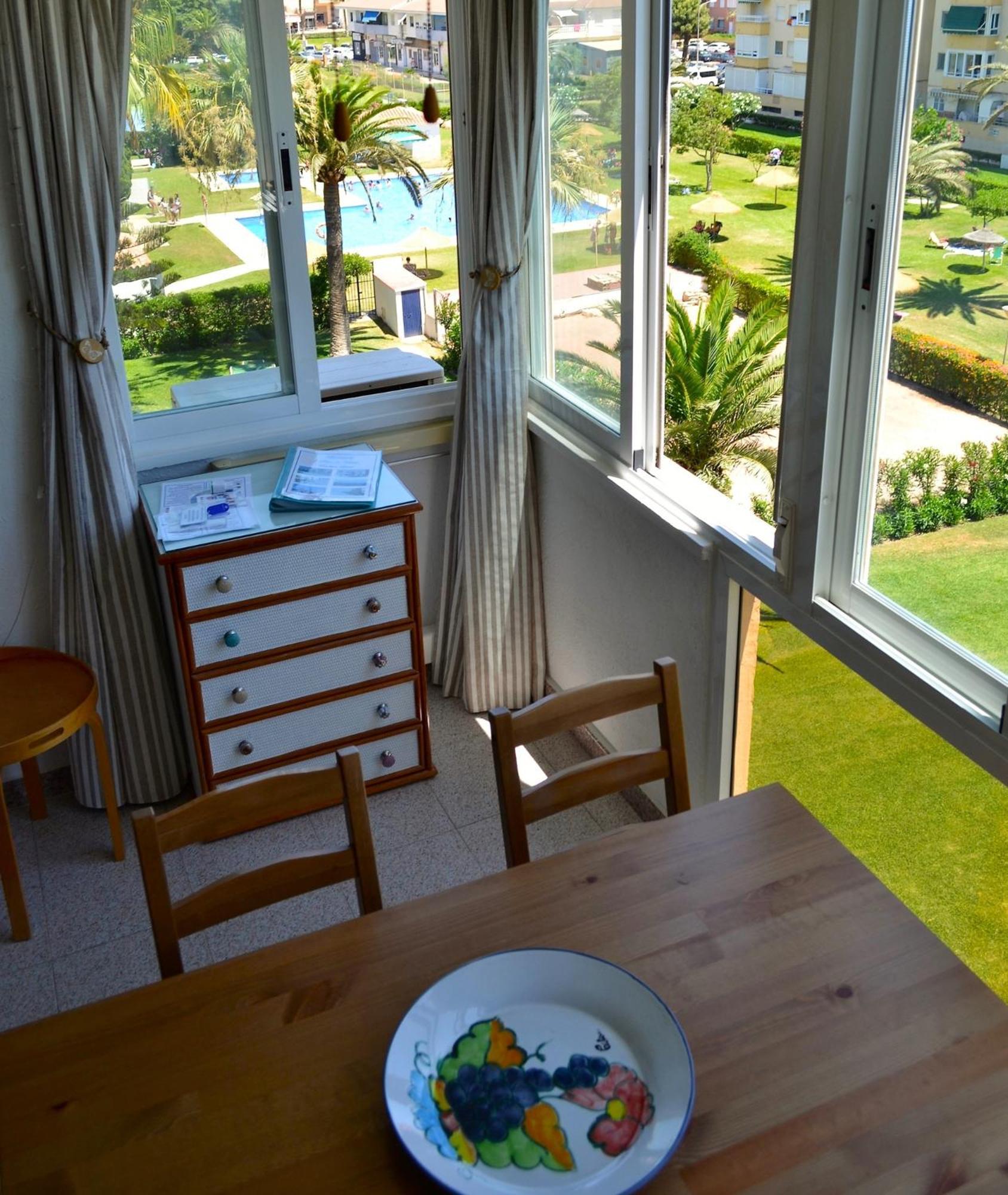 Spacious 1 Bedroom Apartment, Beach Front, Torrox Costa Extérieur photo
