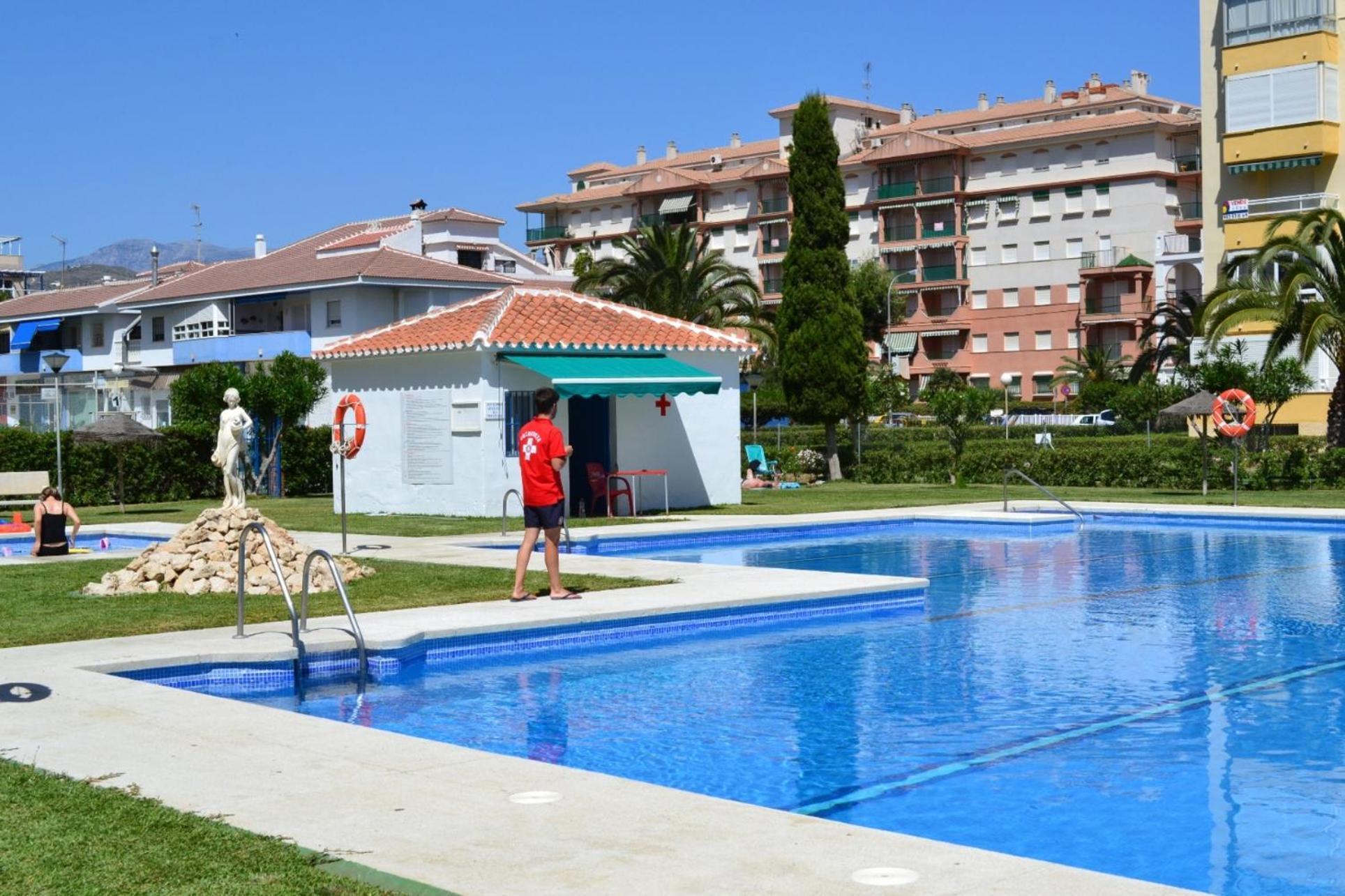 Spacious 1 Bedroom Apartment, Beach Front, Torrox Costa Extérieur photo