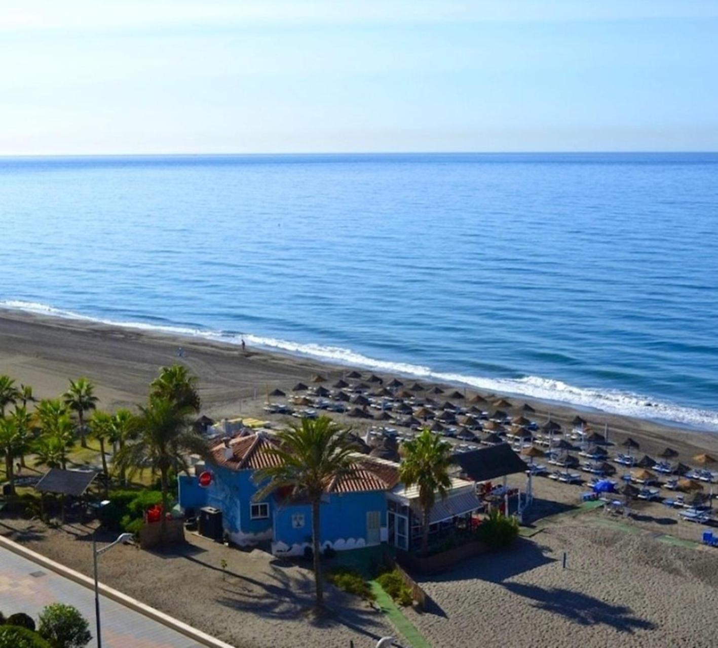 Spacious 1 Bedroom Apartment, Beach Front, Torrox Costa Extérieur photo